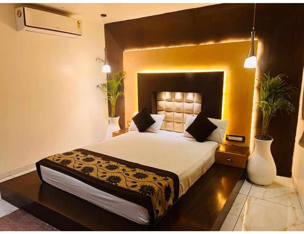 Hotel The Royal, Sehore Exteriör bild